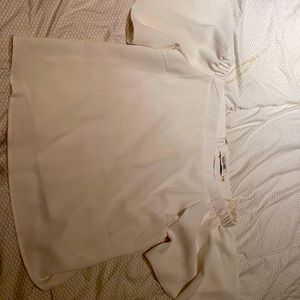 Do +Be White off shoulder blouse